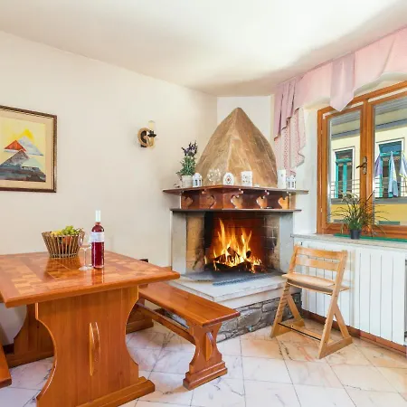 Antonella & Napoletano-2 By Interhome * Umag