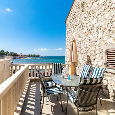 Appartamento Antonella & Napoletano-2 By Interhome *